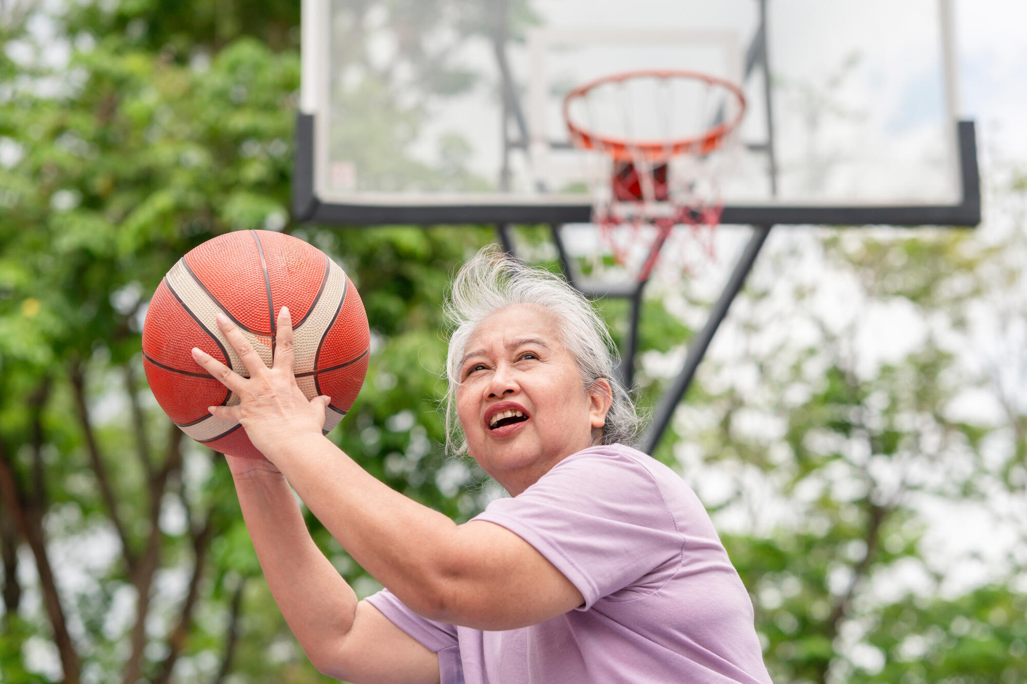 Outdoor Recreation Activities for Seniors That Feel Relaxed and Accessible